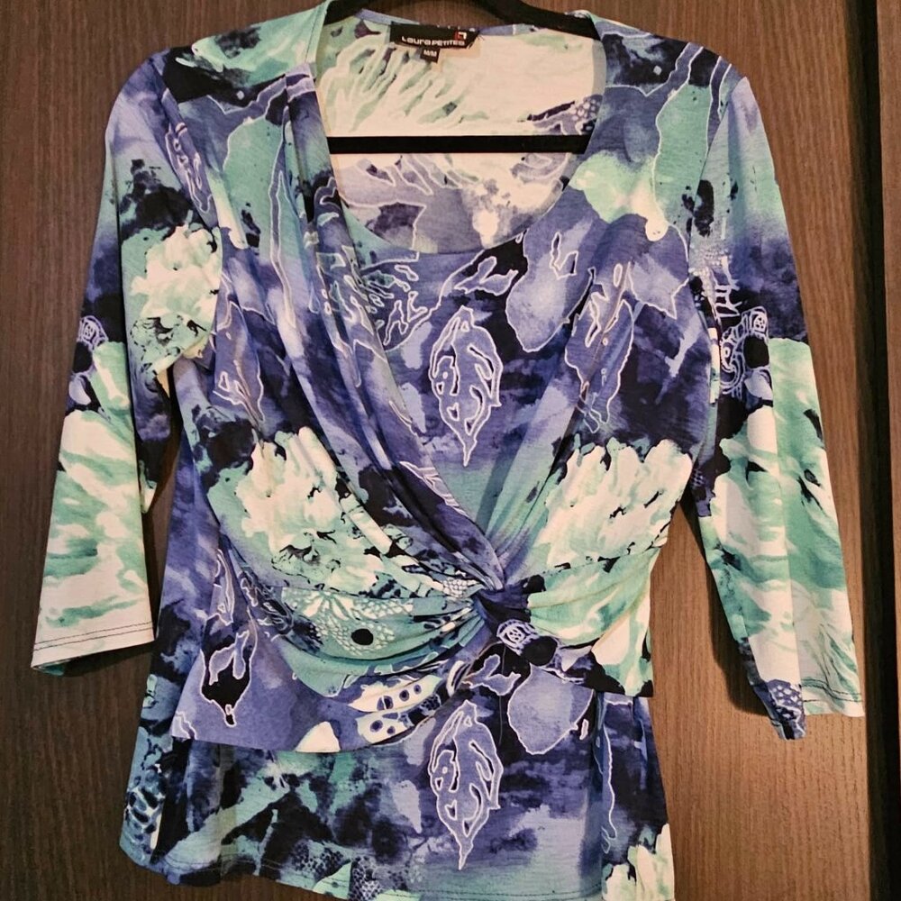 Laura petite top